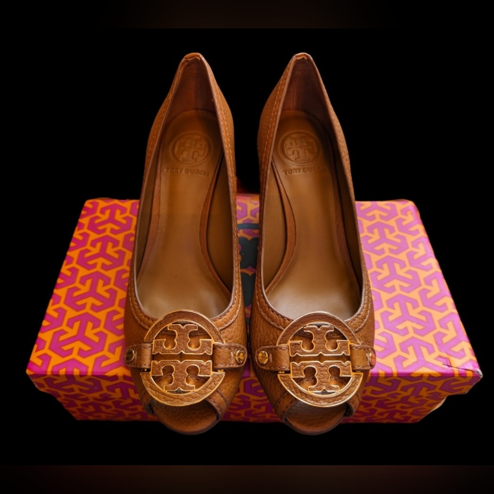 Tory Burch 'Amanda' Leather Wedge Sandal - NEW